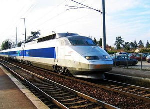 探寻美丽欧洲大陆 雄伟冰川与黄金列车的星级之旅