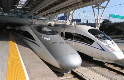 菜鸟与中铁快运携手，高铁专列护送快递员返乡过年